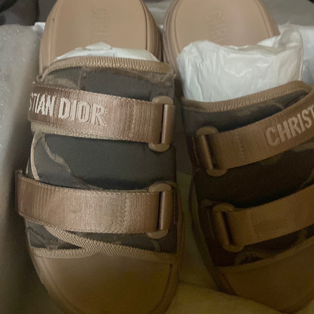 Christian Dior D-Wander Slides